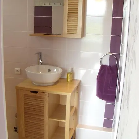Chambres D'hotes Claudel Marie-noelle Bed & Breakfast Destord