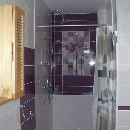 Chambres D'hotes Claudel Marie-noelle Bed & Breakfast Destord