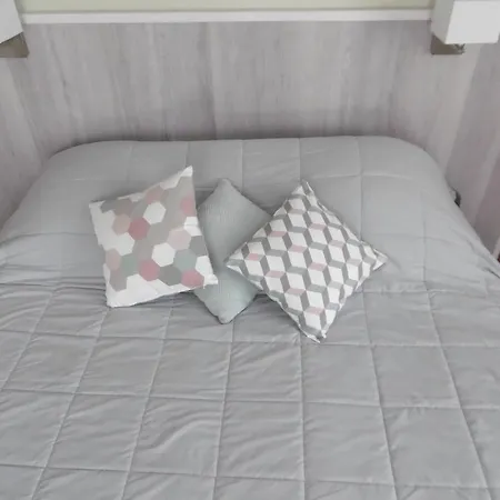 Chambres D'hotes Claudel Marie-noelle Bed & Breakfast *